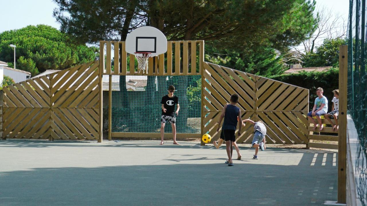 Camping Le Suroit Le Bois-Plage-en-Ré Екстериор снимка